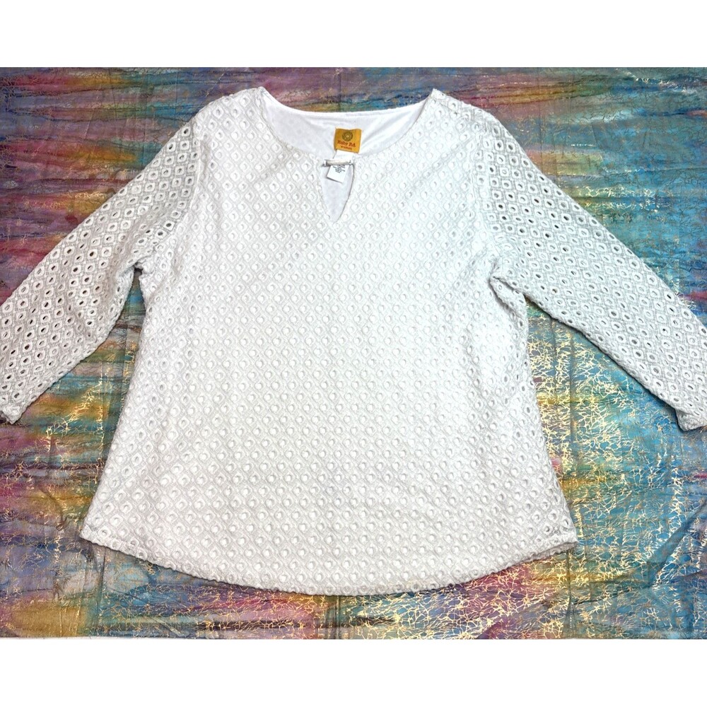 Ruby Rd White Lace Overlay 3/4 Sleeves Round neck Pullover